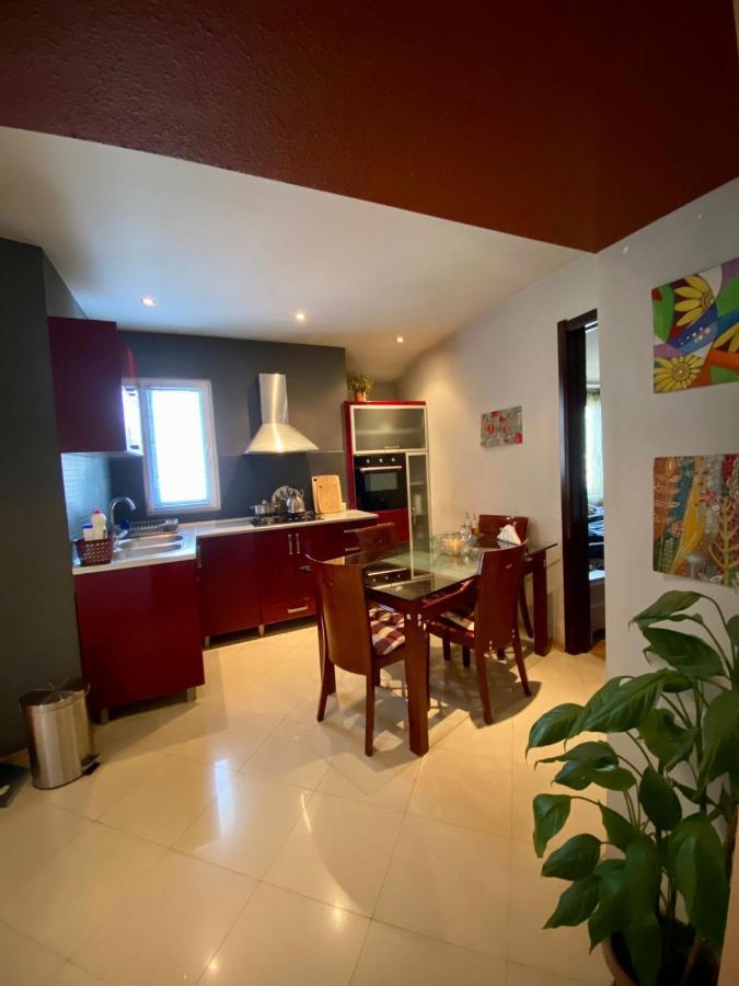 Opera Apartment Тбилиси Екстериор снимка