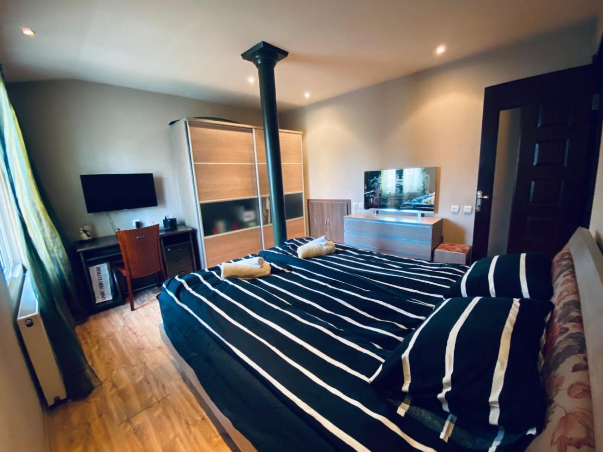 Opera Apartment Тбилиси Екстериор снимка